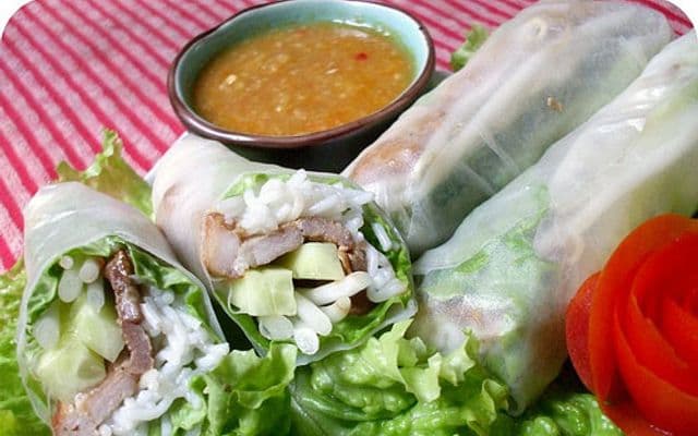 Hình ảnh Oanh Vân - Hủ Tiếu Nem Cuốn - Hòe Nhai