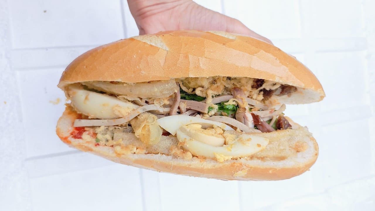 Hình ảnh Bánh Mì Bình Định 77