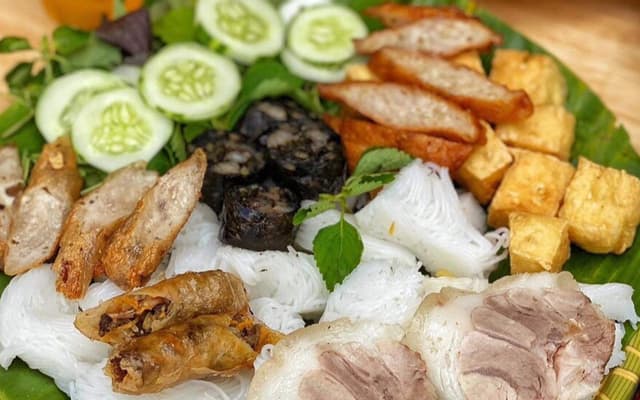 Hình ảnh Bún Đậu Mắm Tôm Hàng Khay - Trần Quốc Hoàn