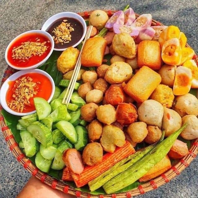 Hình ảnh Xiên Que Bé Chót - Hủ Tiếu & Trà Sữa - Lê Văn Lương 