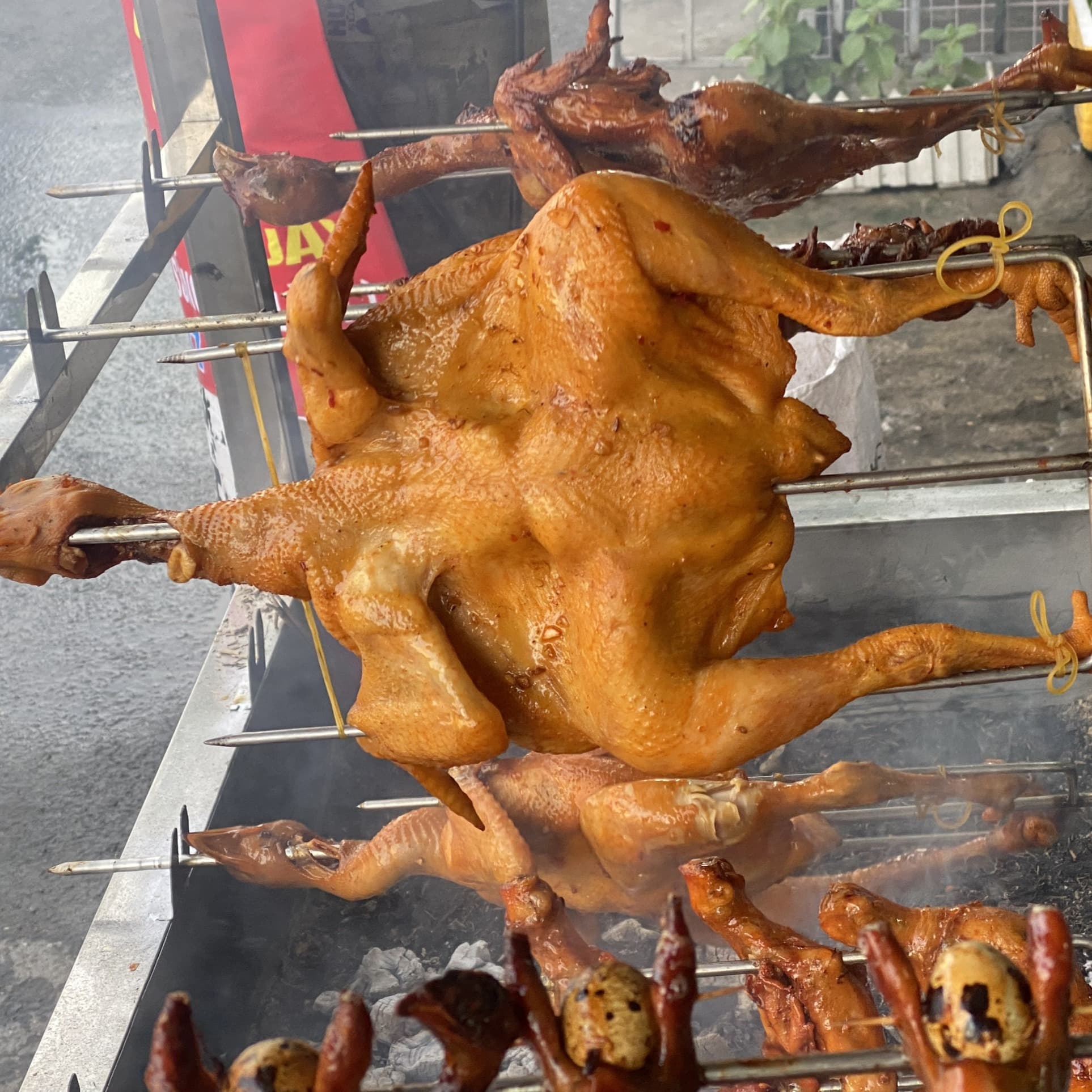 Hình ảnh Gà Nướng & Chim Quay Tèo - Võ Văn Vân