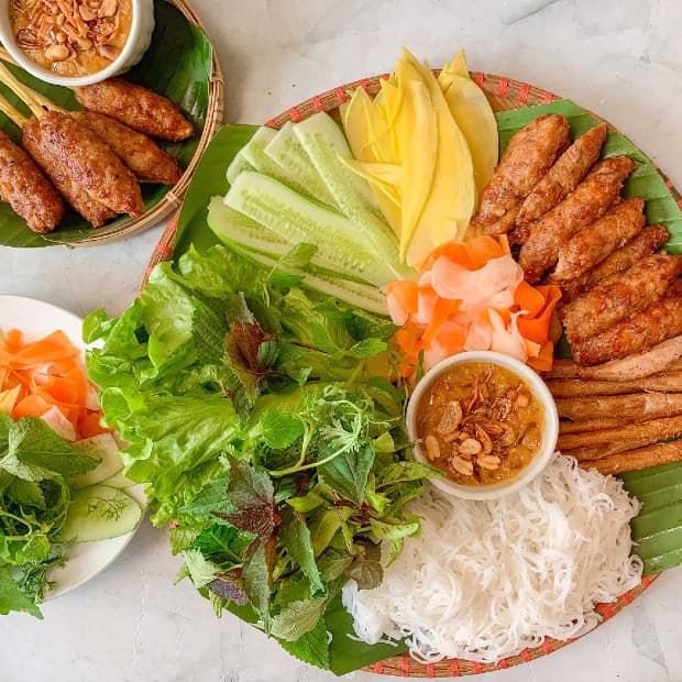 Hình ảnh Nem Nướng Nha Trang Anh Thư - Hoàng Ngân