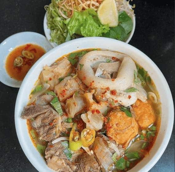 Hình ảnh Bún Bò Huế O Bông - Nguyễn Duy Trinh