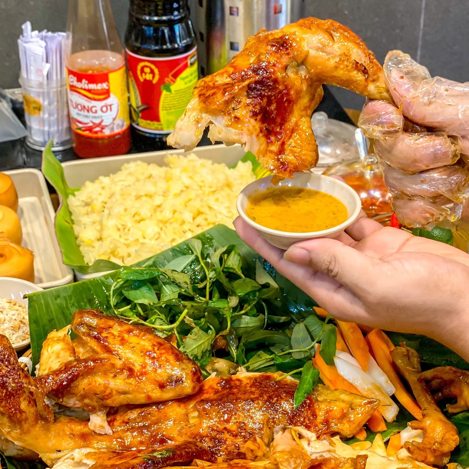 Hình ảnh Gà Nướng Mắm Nhĩ Lưu Bình - Hoàng Hữu Nam