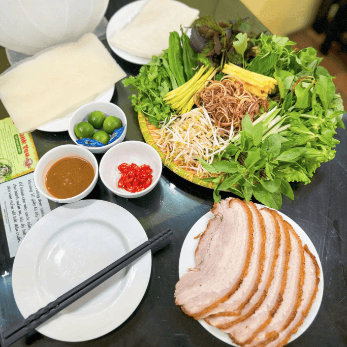 Hình ảnh Bánh Tráng Cuốn Thịt Heo Bốn Ba - Thái Hà