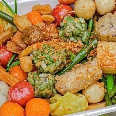 Hình ảnh Ăn Vặt Cô Năm - Mì Trộn Indomie & Cá Viên Chiên Tóp Mỡ - Lương Trúc Đàm