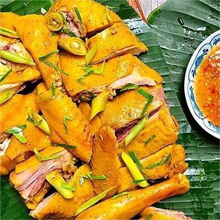 Hình ảnh Chân Gà Xốt Thái & Gà Ủ Muối Bé Quý - Đường 1