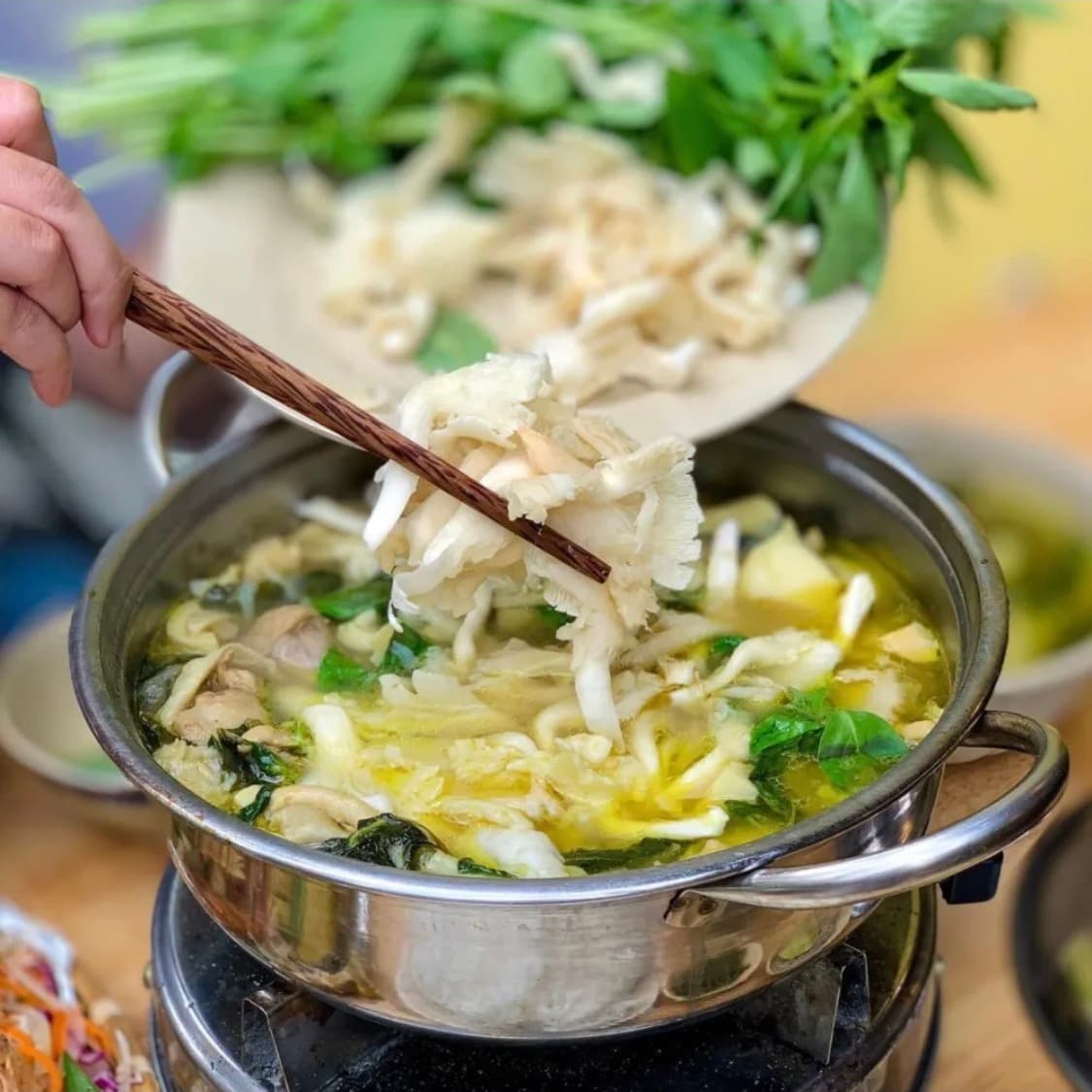 Hình ảnh Lẩu Gà Lá É Tao Ngộ 139K - Phan Huy Ích