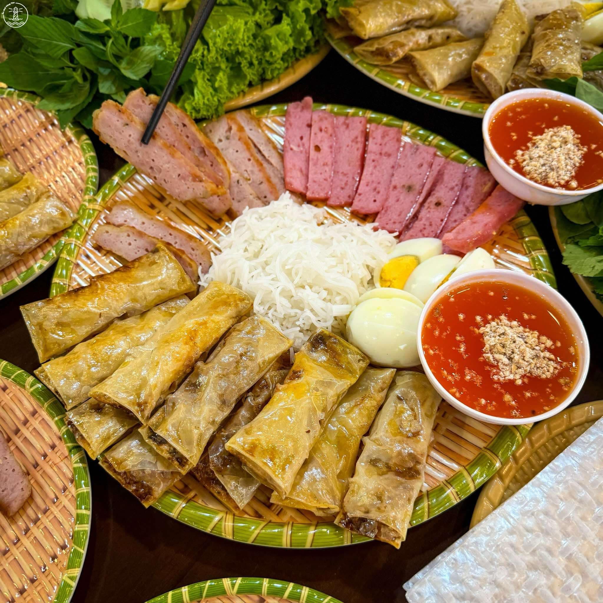 Hình ảnh Chả Lụi Lagi Nem Nướng - Huỳnh Tấn Phát