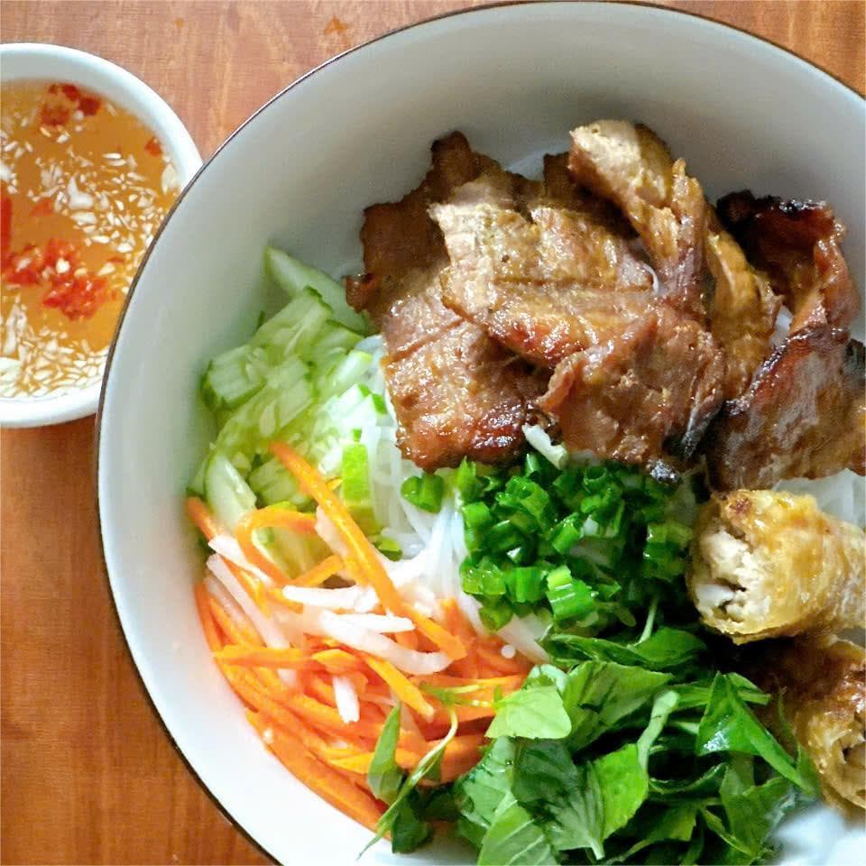 Hình ảnh  Bún Thịt Nướng & Bún Thịt Xào Chị Phượng - Đường Số 15