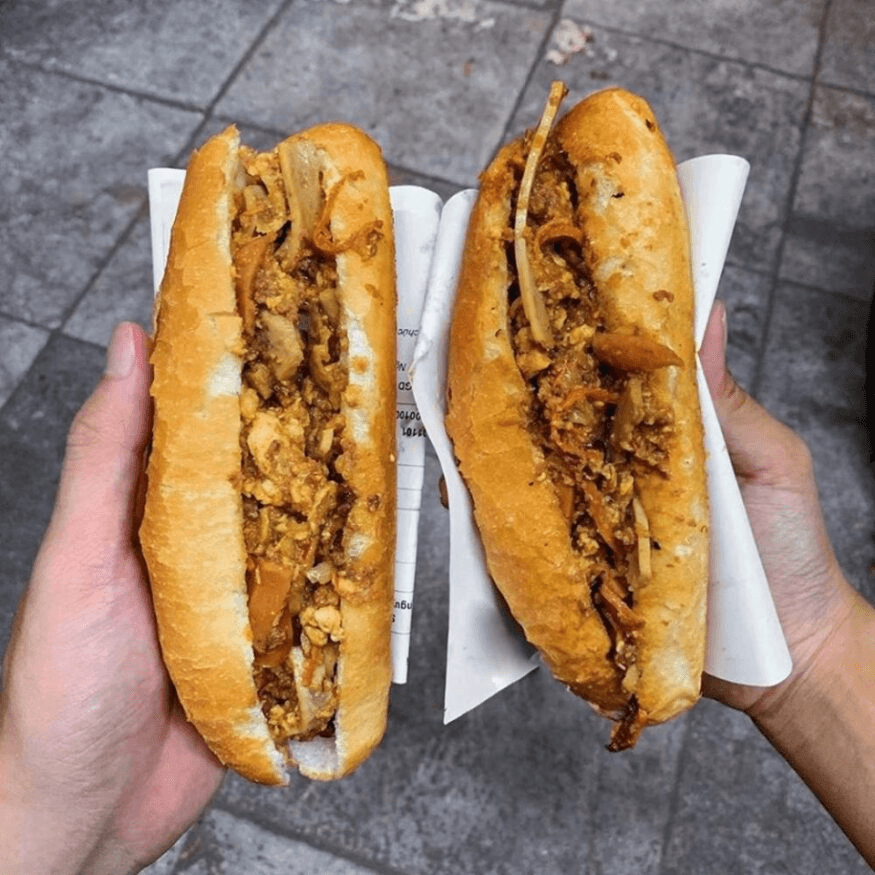 Hình ảnh Cô Hà - Bánh Mì & Cháo Quẩy Nóng - Lạc Long Quân