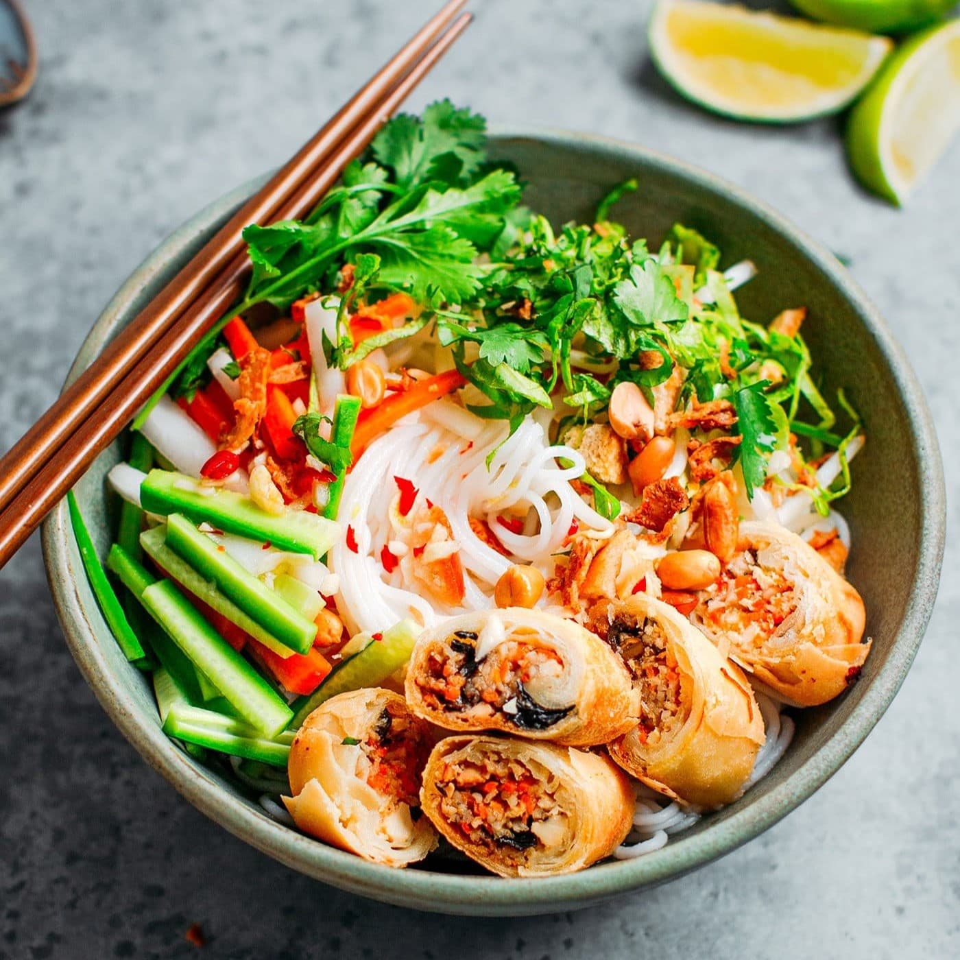 Hình ảnh Diệu Hạnh Chay - Cơm Sườn Bì Chả Chay & Bún Thịt Nướng Chả Giò Chay - Trần Tấn