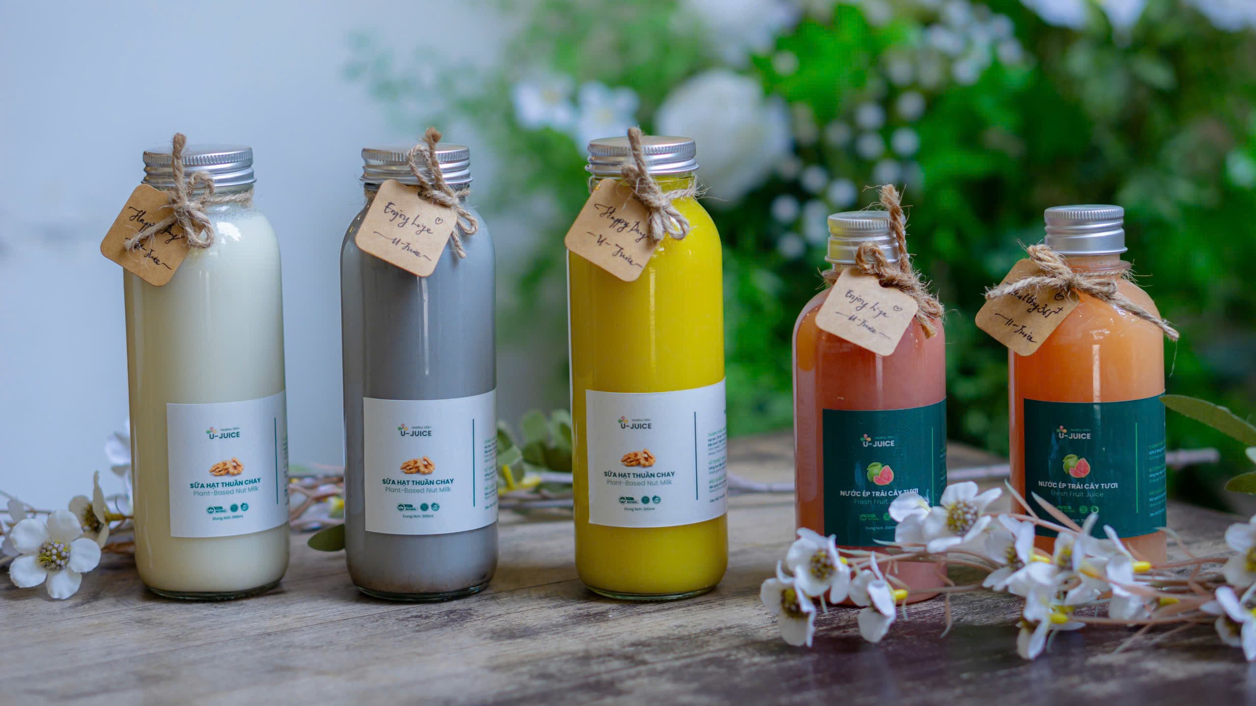 Hình ảnh Nước Ép Ổi Hồng U-Juice - Âu Dương Lân