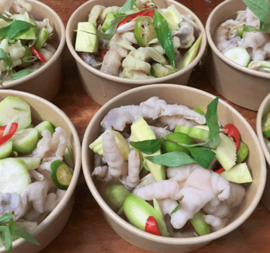 Hình ảnh Tiệm Chân Gà Cô Út - Đường 18B