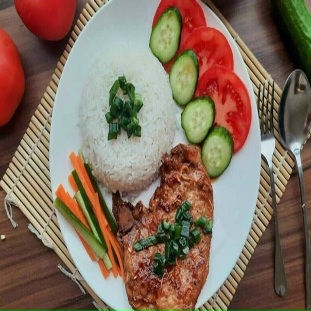 Hình ảnh Cơm Tấm & Bún Thịt Nướng Xíu Mỹ - Nguyễn Sơn