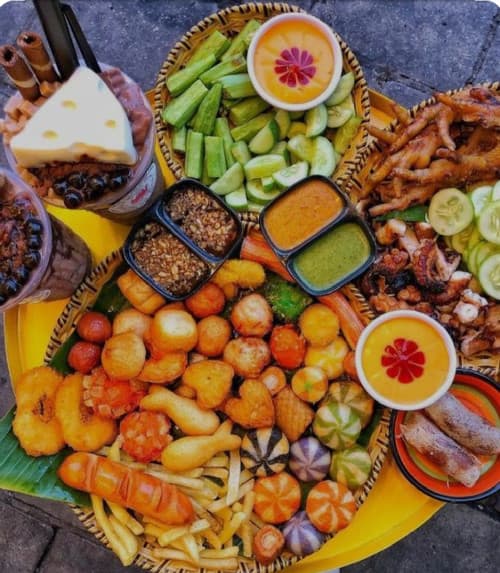 Hình ảnh Ăn Vặt Nhiệt Đới - Chân Gà Sốt Thái & Mì Trộn, Cá Viên Chiên - Kinh Dương Vương