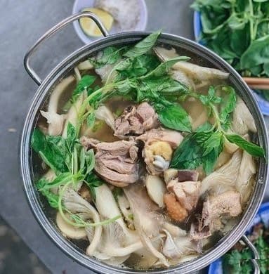 Hình ảnh Lẩu Gà Lá É Phú Yên Anh Ngộ - Đào Trinh Nhất