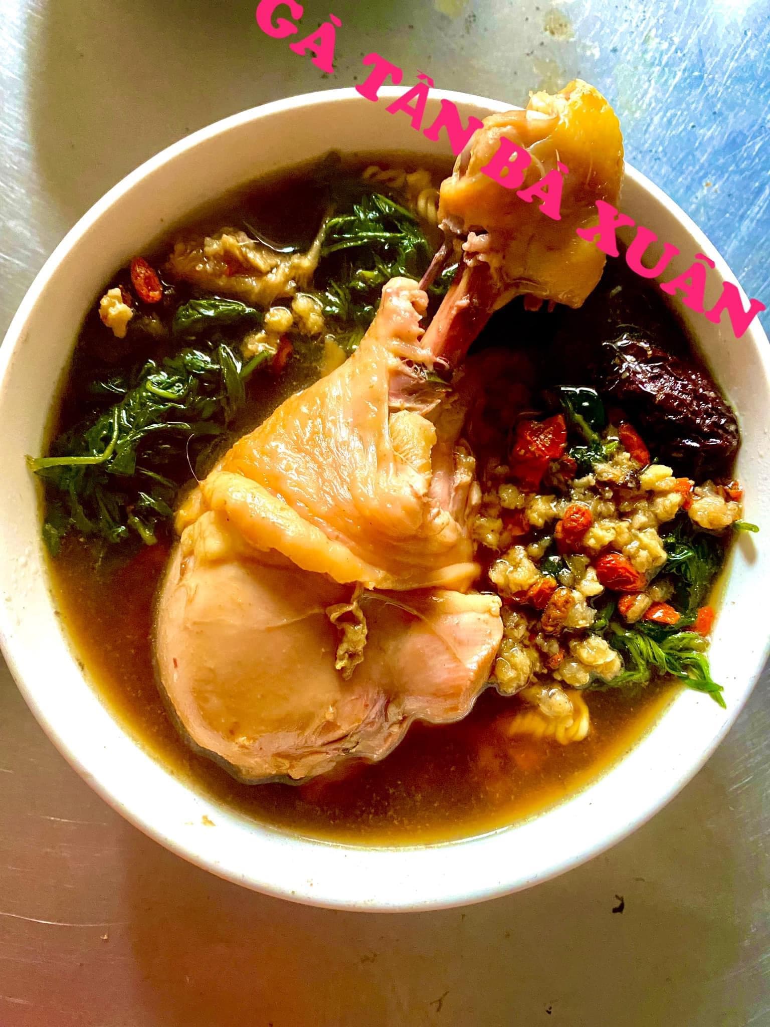 Hình ảnh Gà Tần Bà Xuân - Triều Khúc