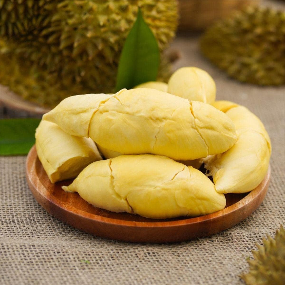 Hình ảnh Lâm Sầu Riêng - Nguyễn Xiển