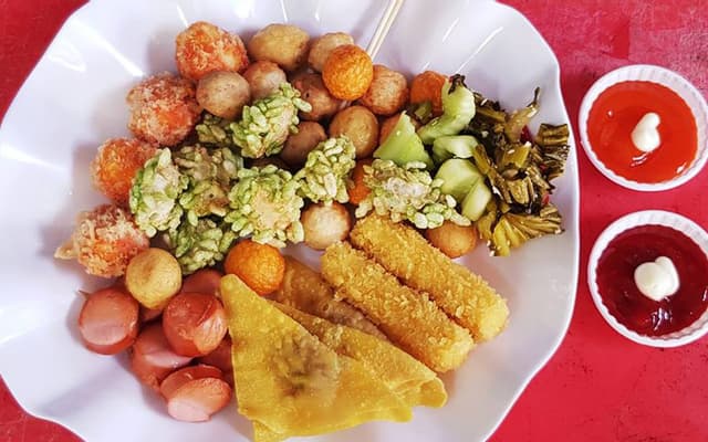 Hình ảnh Bé Shin - Xiên Que & Phô Mai Que - Tây Lân