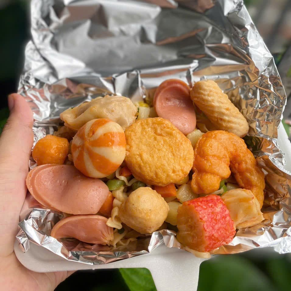 Hình ảnh Tú Anh Tibiki - Mì Trộn Indomie - Chu Văn An