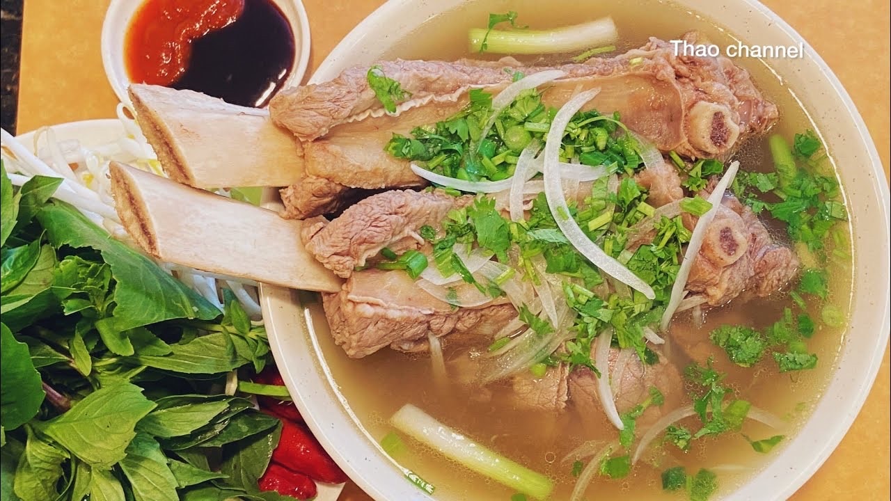 Hình ảnh phở SIÊU đặc biệt(đầy đủ có sườn)