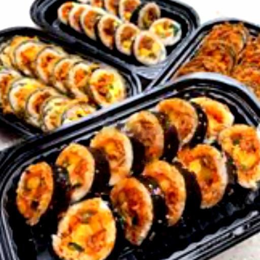 Hình ảnh Kimbap gà cay
