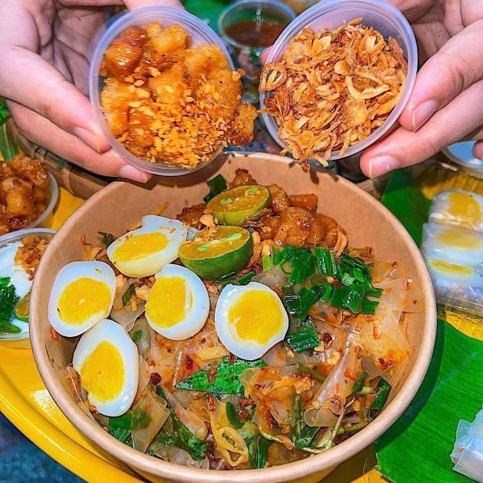 Hình ảnh Bánh Tráng Trộn Tóp Mỡ Cút Lòng Đào (Size <S>) (1-2 GMier)