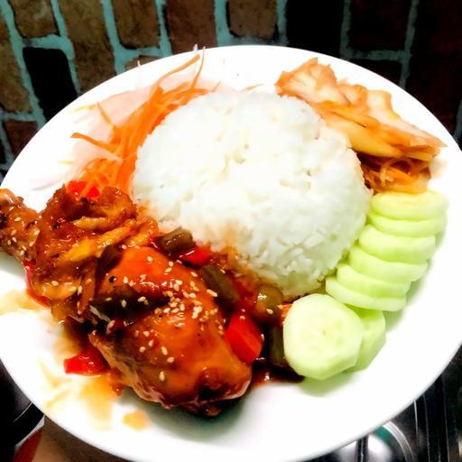 Hình ảnh Cơm Gà xối mỡ