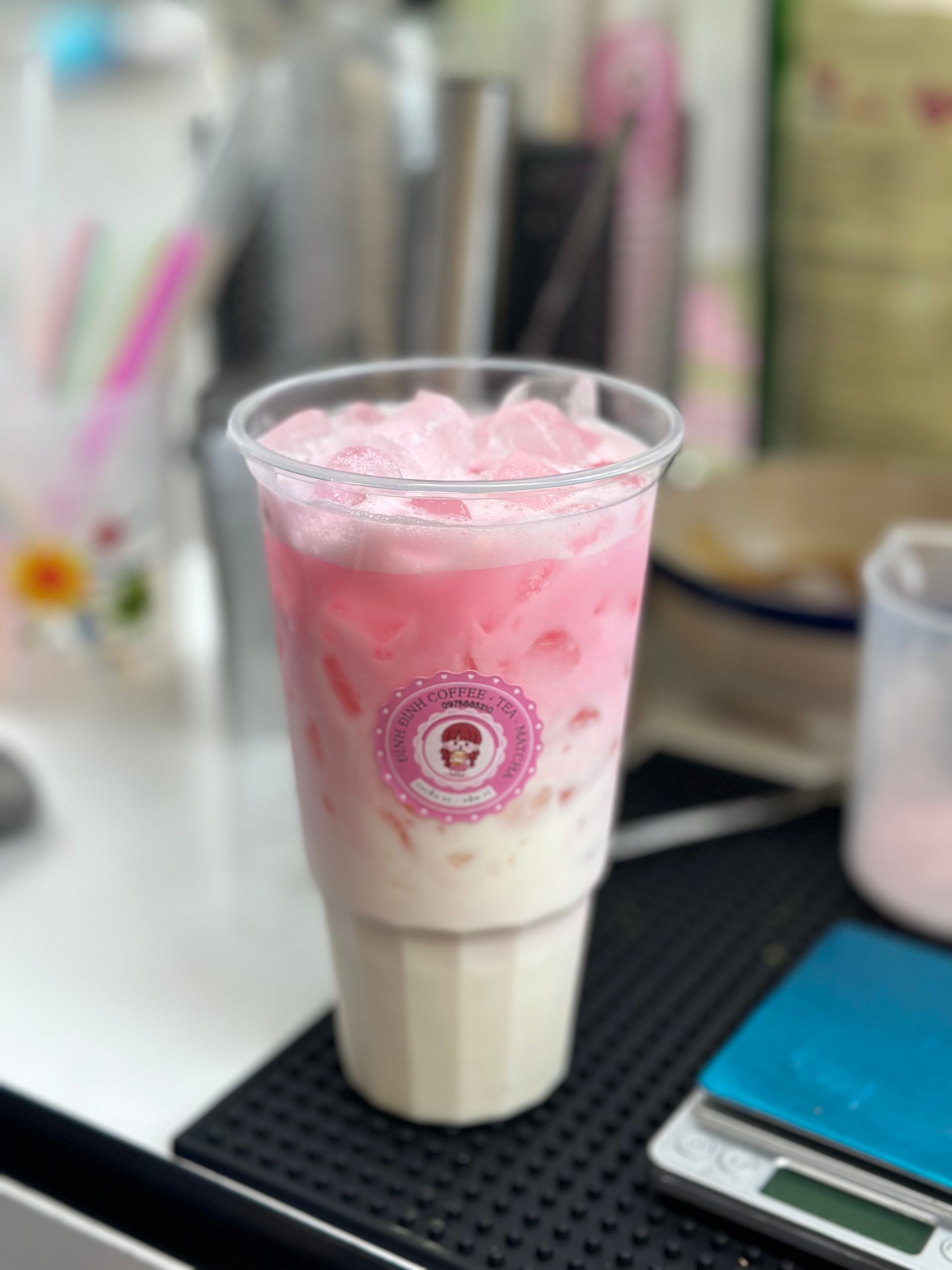 Hình ảnh latte hoa anh đào 1 lít 3