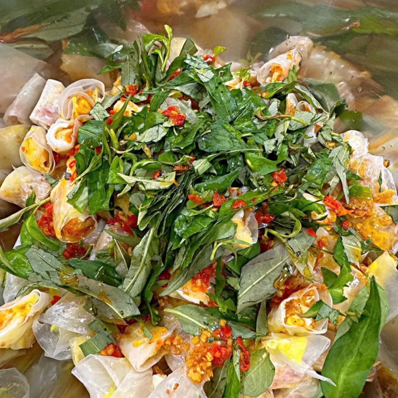 Hình ảnh BT CUỘN Cút Trộn Muối Mỡ Hành Khô Bò Đỏ (hủ 800ml)