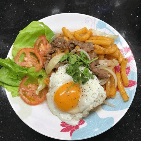 Hình ảnh Nui xào trứng