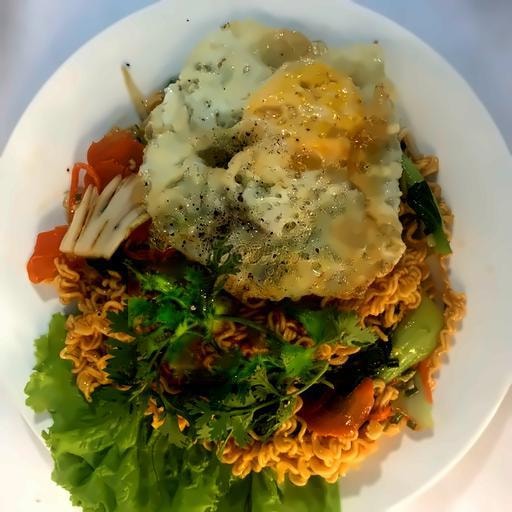 Hình ảnh Mì xào ốp la