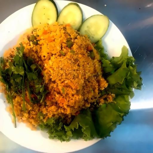 Hình ảnh Cơm chiên gà xé