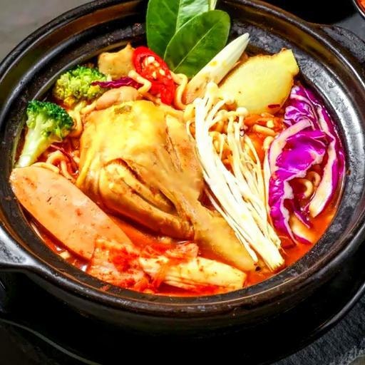 Hình ảnh Mì Lẩu thái Gà
