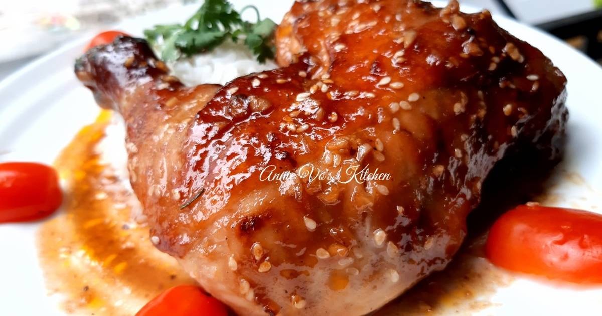 Hình ảnh bún  đùi gà góc tư quay
