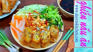 Hình ảnh Bún nước tương Bì+Chả giò chay