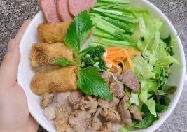 Hình ảnh Bún Thịt heo xào+Chả giò, món mặn 