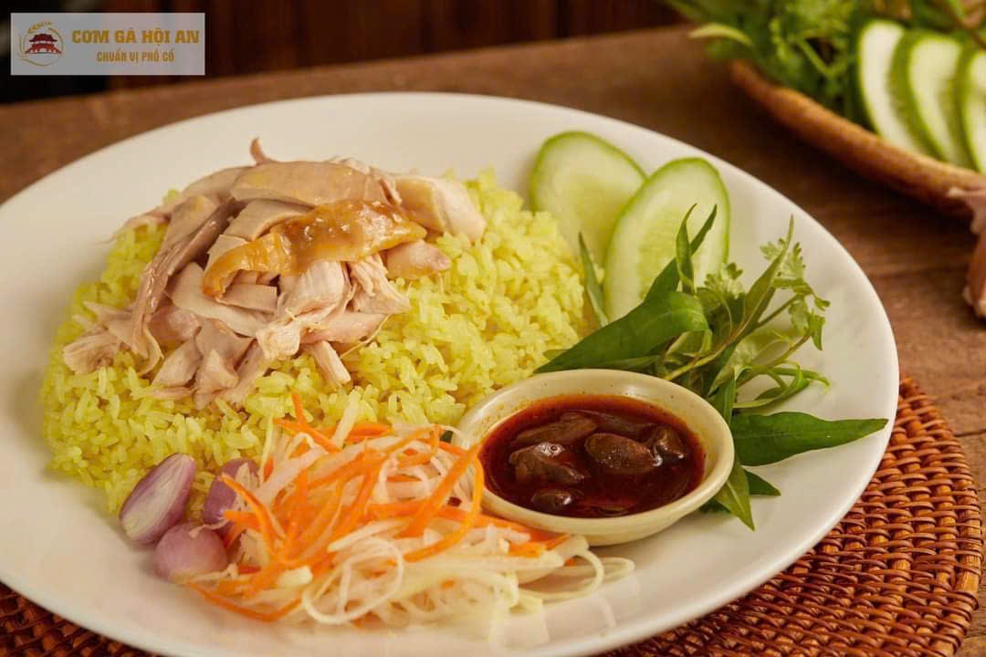 Hình ảnh Cơm gà xé lẫn