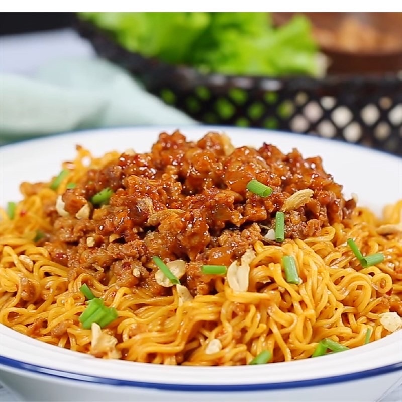 Hình ảnh MỲ TRỘN THỊT BĂM