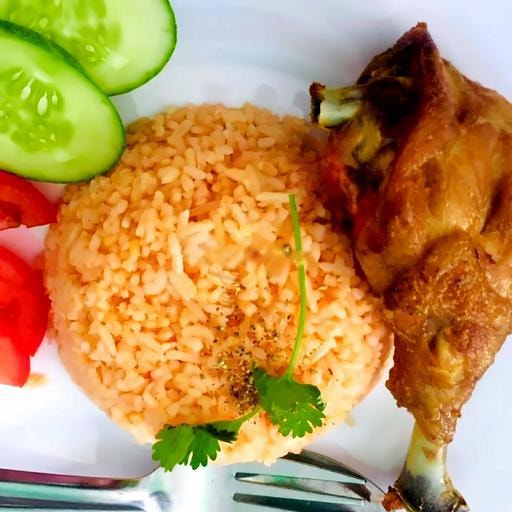 Hình ảnh Cơm gà xối mỡ