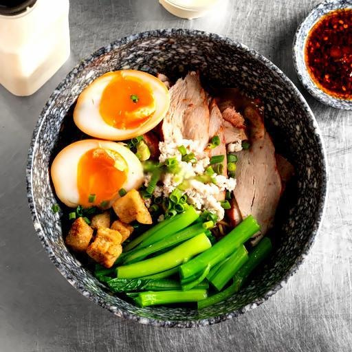 Hình ảnh Combo Mì xá xíu trứng lòng đào