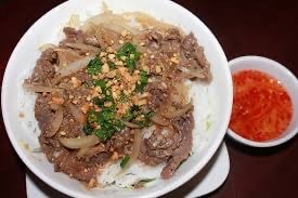 Hình ảnh Bún Thịt bò xào củ hành, món mặn 