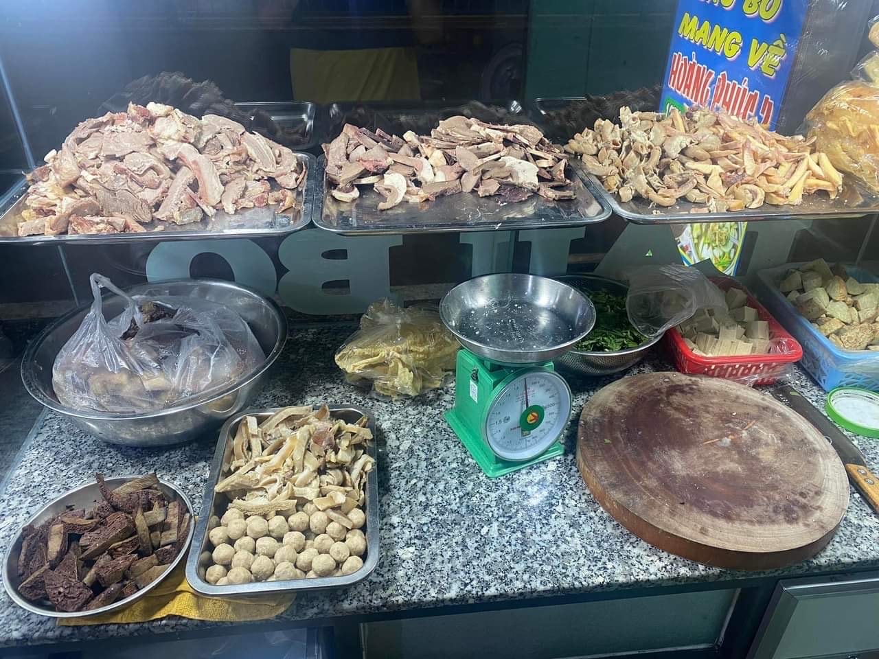 Hình ảnh Lẩu bò thập cẩm - Lớn