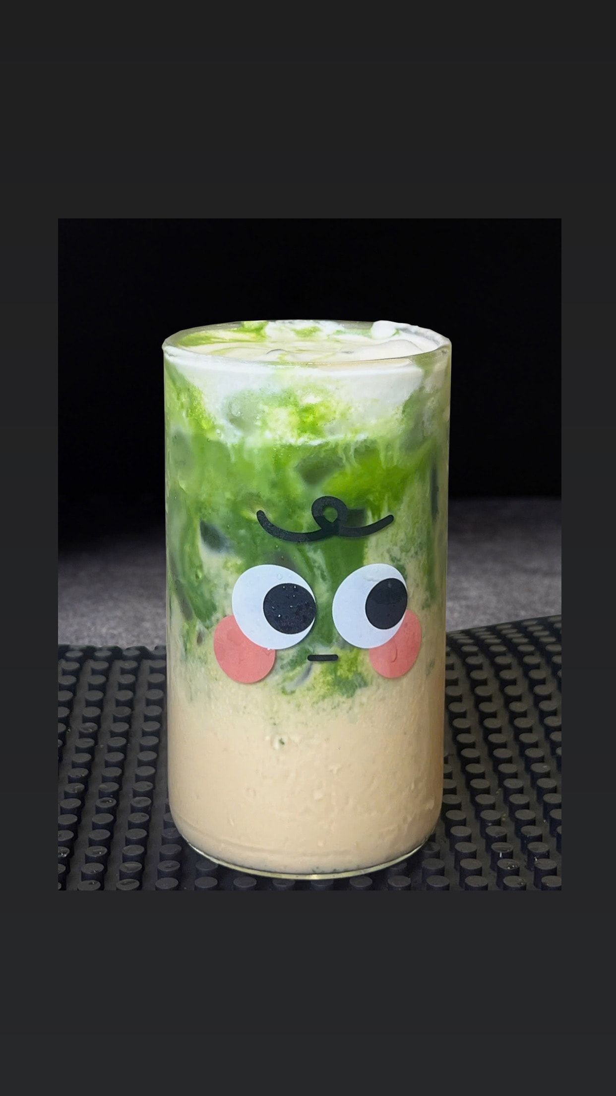 Hình ảnh Matcha trà bá tước khá hài hước