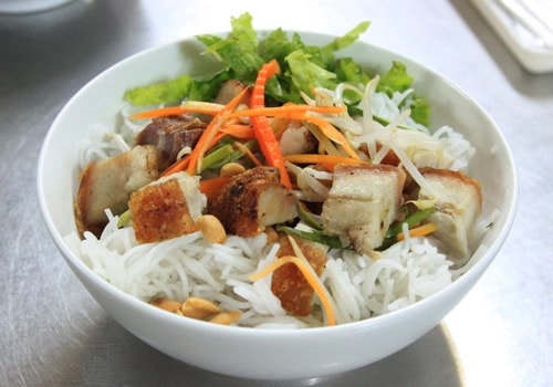 Hình ảnh Combo Mặn 1  (1 Bún Heo Quay + 1 Nước Ép)