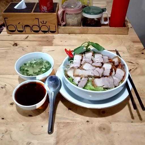 Hình ảnh Phở trộn heo quay