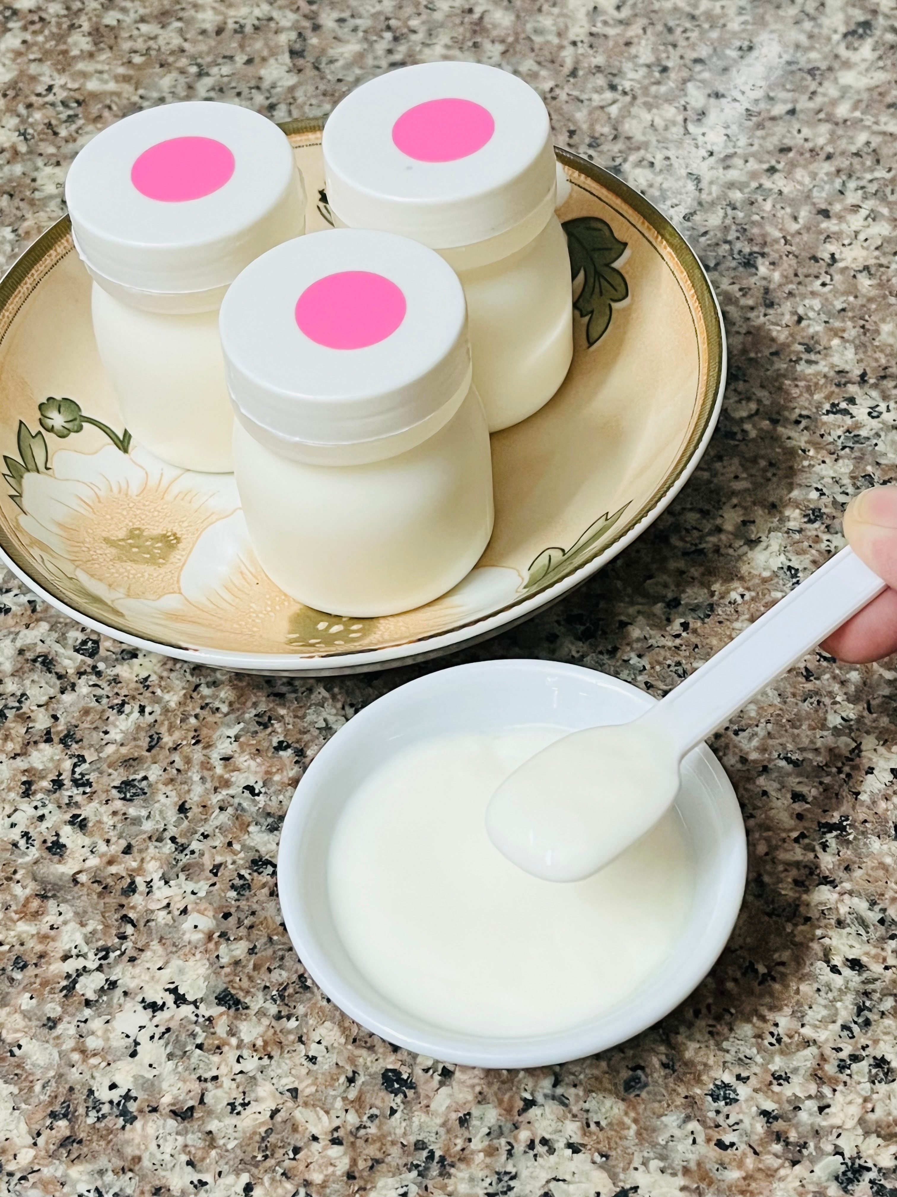 Hình ảnh Sữa chua dẻo vị truyền thống - hũ 80ml