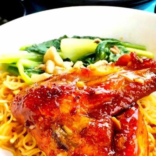 Hình ảnh Mì mềm xào gà