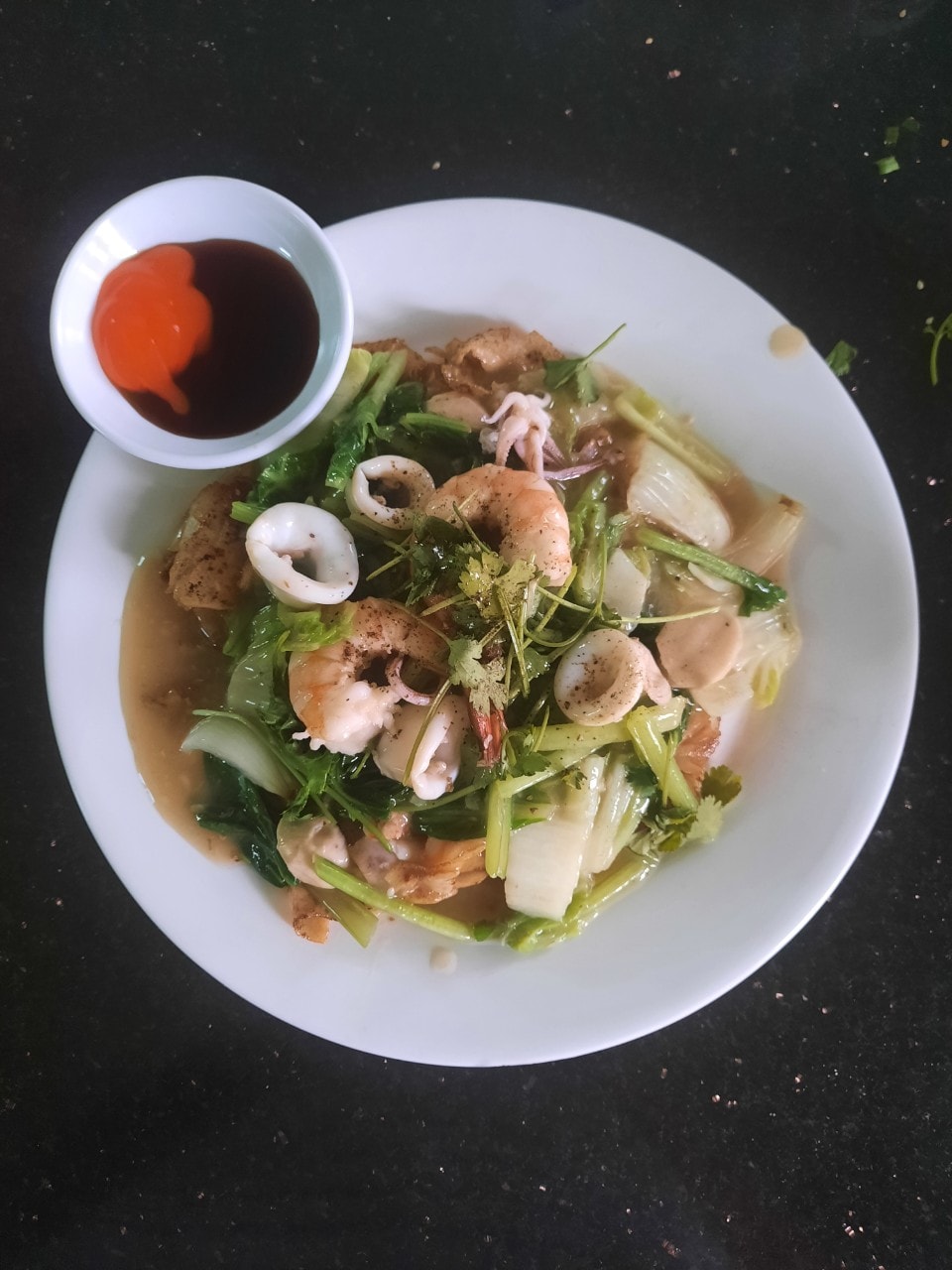 Hình ảnh Mì giòn xào thập cẩm